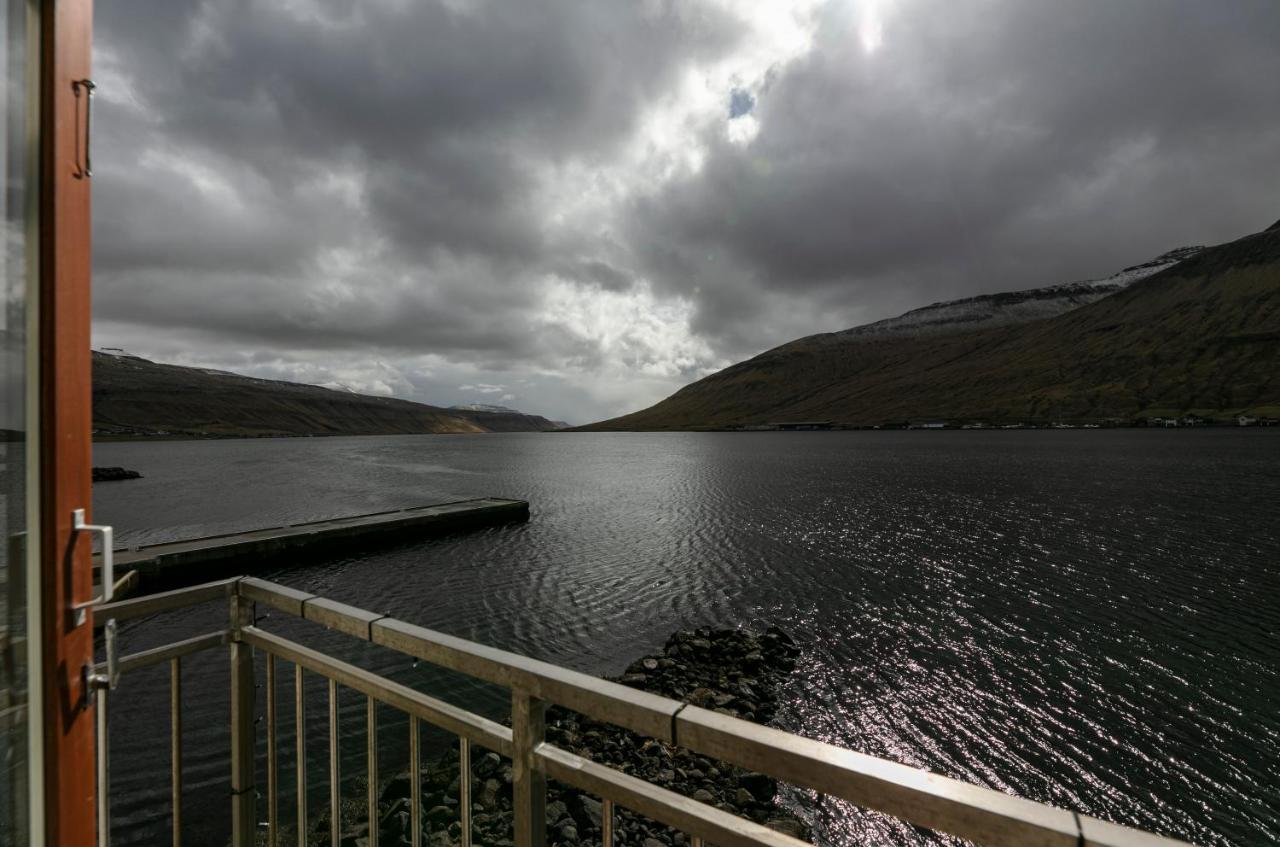 Вілла The Boathouse Streymnes Екстер'єр фото